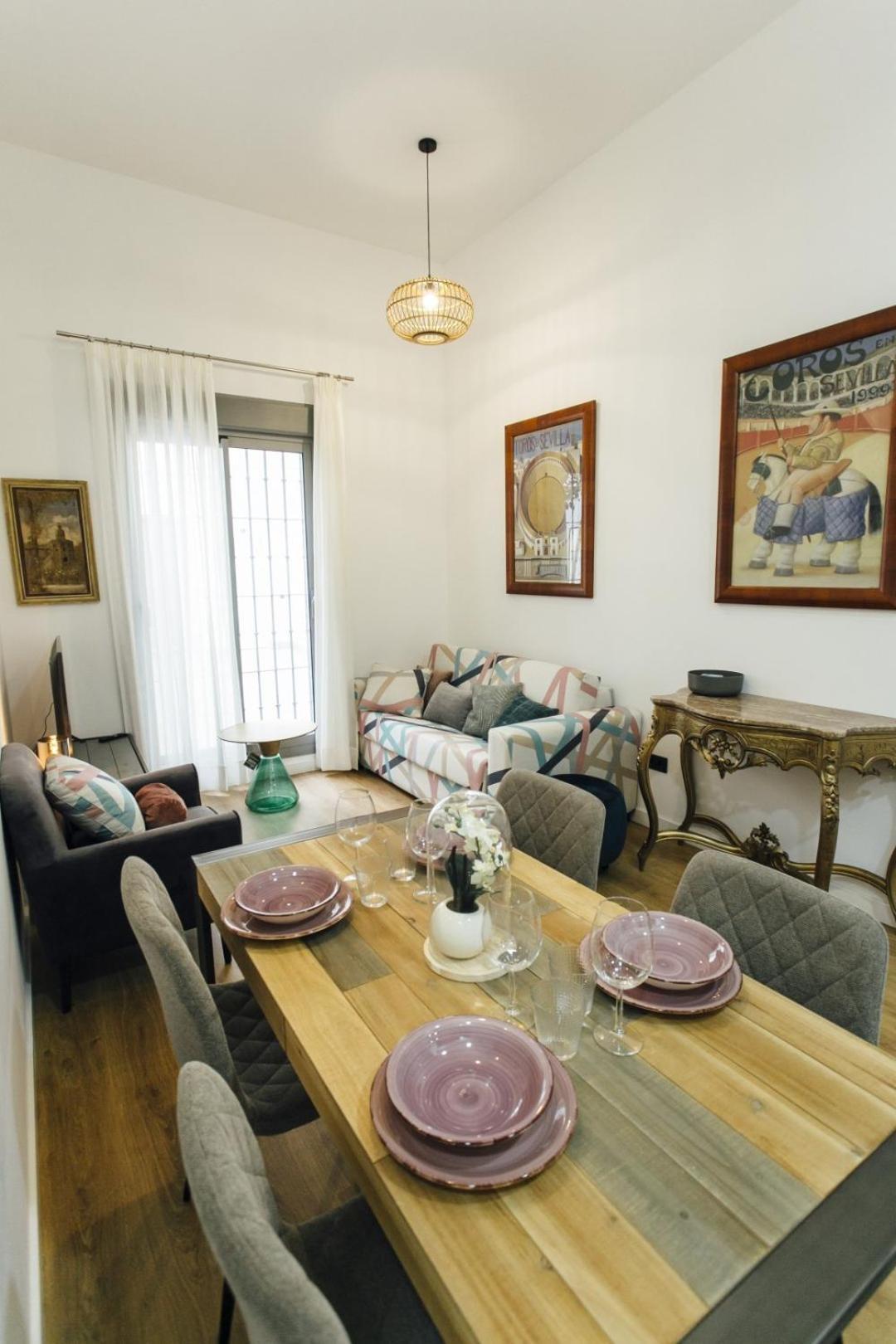 Modern With Seasonal Swimming Pool- 1Bd 1Bth- Goyeneta Apartment Seville Exterior photo