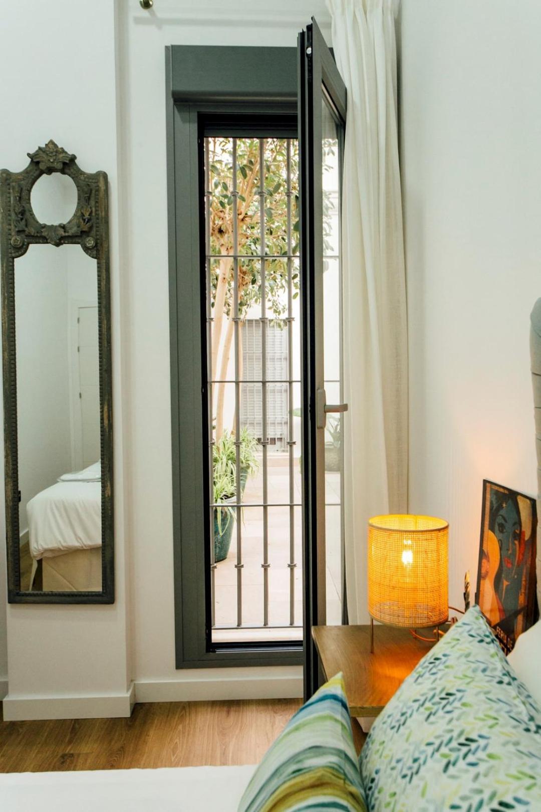 Modern With Seasonal Swimming Pool- 1Bd 1Bth- Goyeneta Apartment Seville Exterior photo
